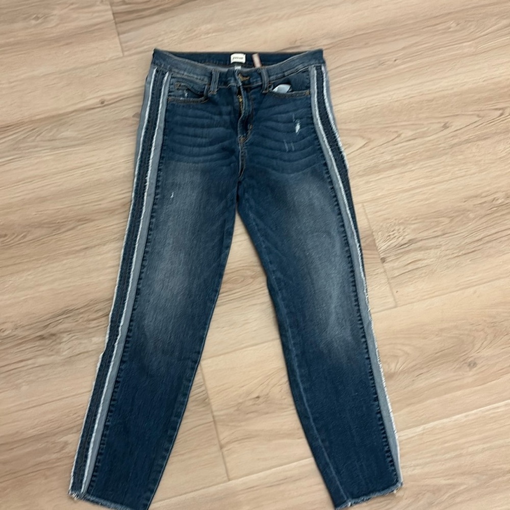 Sneak peek jeans